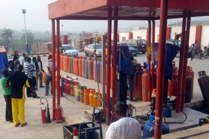 People queuing to buy cooking gas during LPG price surge to ₦25,000 in Nigeria