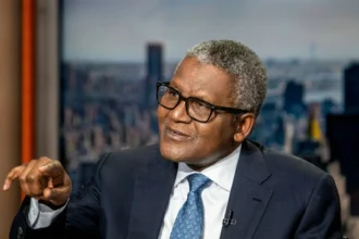 Dangote Offers Students 10 Free Refinery Shares