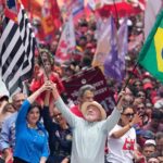 Lula, Flávio Bolsonaro Make Final Push as Brazil Heads to Polls